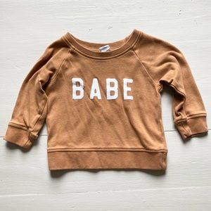 Babe sweater